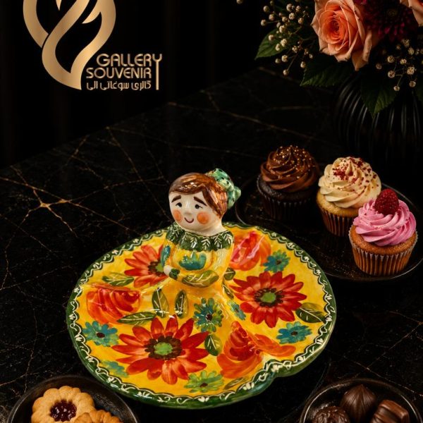 شیرینی خوری کوچک ننجون ۵
