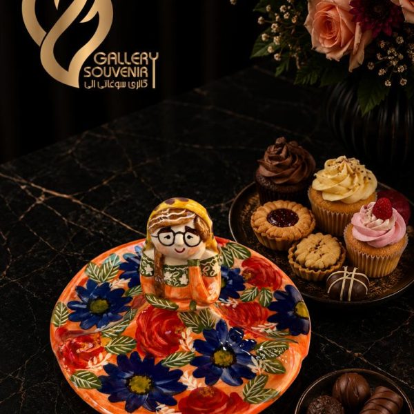 شیرینی خوری کوچک ننجون ۳
